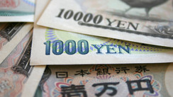 Asian Currencies Standstill as Traders Await U.S. Payrolls Data; Yen Soars